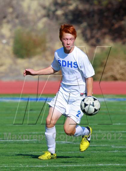 Thumbnail 2 in Central v. San Diego (San Diego City Tournament) photogallery.