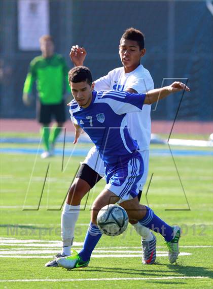 Thumbnail 1 in Central v. San Diego (San Diego City Tournament) photogallery.
