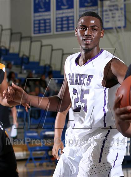 Thumbnail 2 in Clark vs. St. Anthony (Cavalier Classic) photogallery.