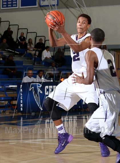 Thumbnail 2 in Clark vs. St. Anthony (Cavalier Classic) photogallery.