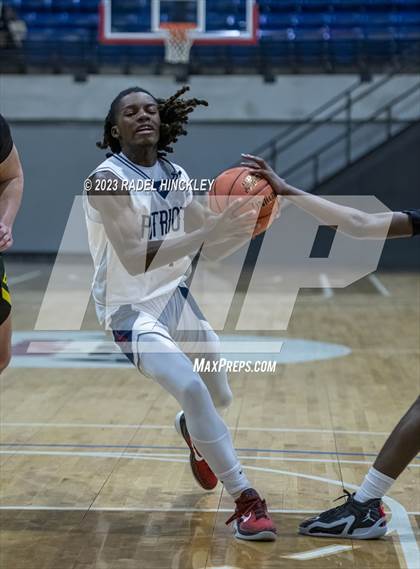 Thumbnail 3 in Truman vs Rock Bridge (Twelve Courts of Christmas) photogallery.
