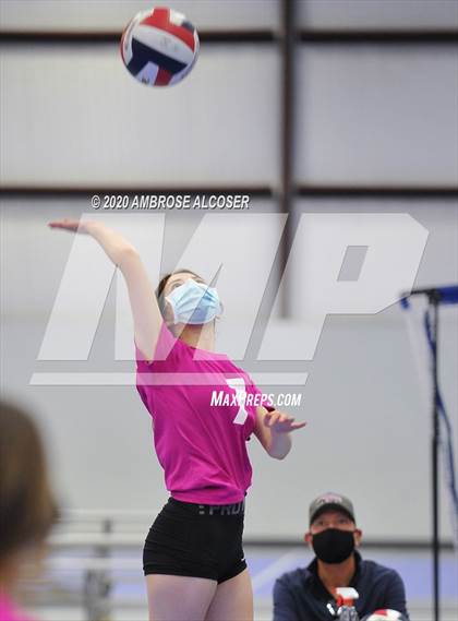 Thumbnail 1 in Shadow Creek vs St. Agnes Academy photogallery.