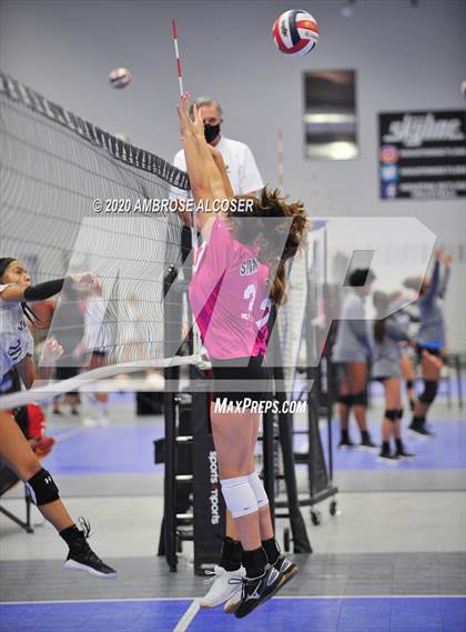 Thumbnail 3 in Shadow Creek vs St. Agnes Academy photogallery.
