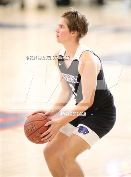 Thumbnail 2 in Dougherty Valley vs. Priory (NorCal Tipoff Classic) photogallery.