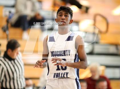 Thumbnail 1 in Dougherty Valley vs. Priory (NorCal Tipoff Classic) photogallery.