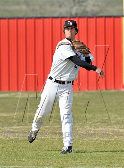 Thumbnail 1 in Prairiland vs Tom Bean (Trenton Tournament) photogallery.