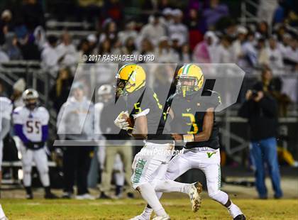 Thumbnail 3 in Woodbridge vs. Lake Braddock (VHSL Region 6A North 2nd Round) photogallery.