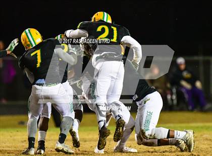 Thumbnail 2 in Woodbridge vs. Lake Braddock (VHSL Region 6A North 2nd Round) photogallery.