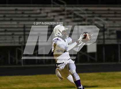 Thumbnail 2 in Woodbridge vs. Lake Braddock (VHSL Region 6A North 2nd Round) photogallery.