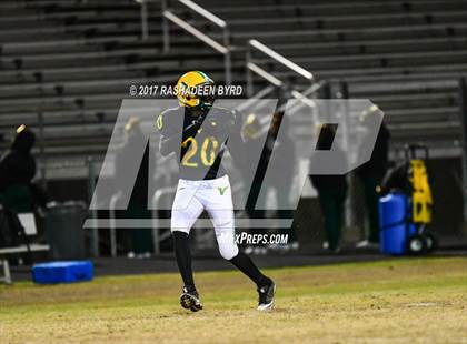 Thumbnail 2 in Woodbridge vs. Lake Braddock (VHSL Region 6A North 2nd Round) photogallery.