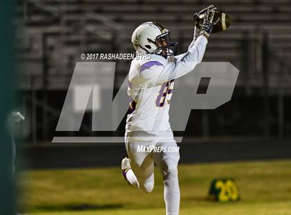 Thumbnail 2 in Woodbridge vs. Lake Braddock (VHSL Region 6A North 2nd Round) photogallery.
