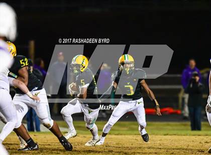 Thumbnail 2 in Woodbridge vs. Lake Braddock (VHSL Region 6A North 2nd Round) photogallery.