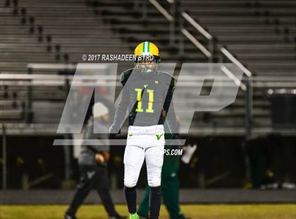 Thumbnail 1 in Woodbridge vs. Lake Braddock (VHSL Region 6A North 2nd Round) photogallery.