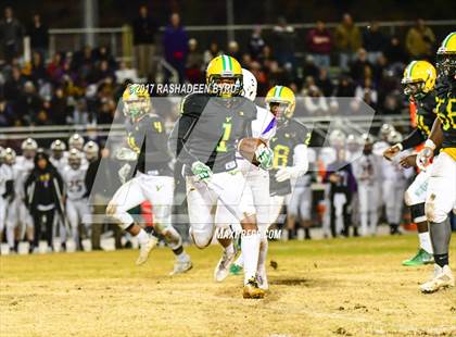 Thumbnail 2 in Woodbridge vs. Lake Braddock (VHSL Region 6A North 2nd Round) photogallery.