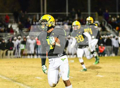 Thumbnail 3 in Woodbridge vs. Lake Braddock (VHSL Region 6A North 2nd Round) photogallery.