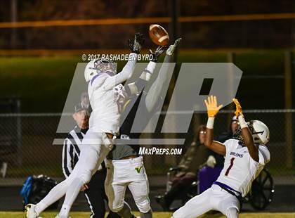 Thumbnail 2 in Woodbridge vs. Lake Braddock (VHSL Region 6A North 2nd Round) photogallery.