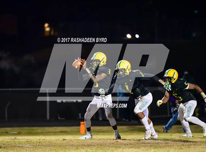 Thumbnail 2 in Woodbridge vs. Lake Braddock (VHSL Region 6A North 2nd Round) photogallery.