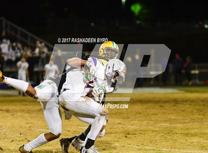 Thumbnail 3 in Woodbridge vs. Lake Braddock (VHSL Region 6A North 2nd Round) photogallery.