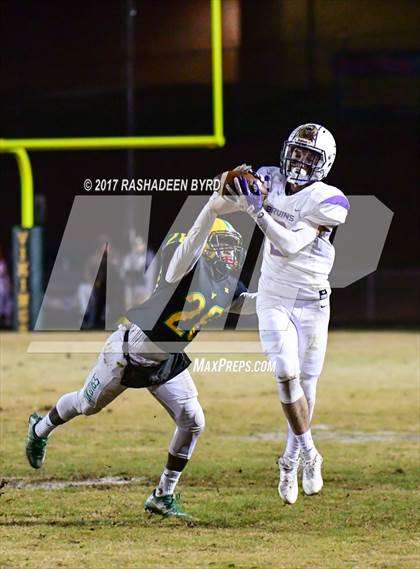 Thumbnail 1 in Woodbridge vs. Lake Braddock (VHSL Region 6A North 2nd Round) photogallery.