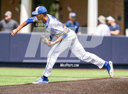Thumbnail 2 in Corsicana vs. Lone Star Game 3 (UIL 5A Regional Semifinal) photogallery.