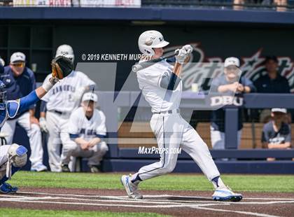 Thumbnail 2 in Corsicana vs. Lone Star Game 3 (UIL 5A Regional Semifinal) photogallery.