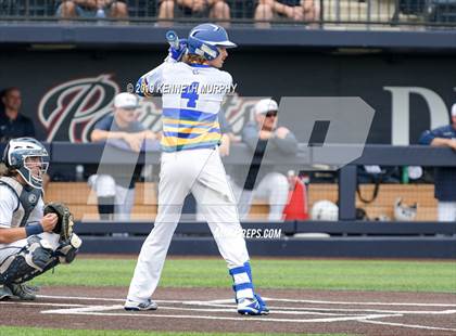 Thumbnail 2 in Corsicana vs. Lone Star Game 3 (UIL 5A Regional Semifinal) photogallery.