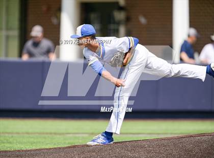 Thumbnail 3 in Corsicana vs. Lone Star Game 3 (UIL 5A Regional Semifinal) photogallery.