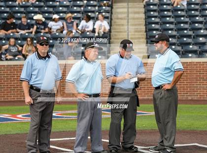 Thumbnail 3 in Corsicana vs. Lone Star Game 3 (UIL 5A Regional Semifinal) photogallery.