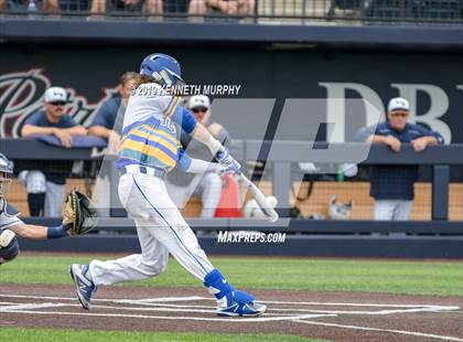 Thumbnail 3 in Corsicana vs. Lone Star Game 3 (UIL 5A Regional Semifinal) photogallery.