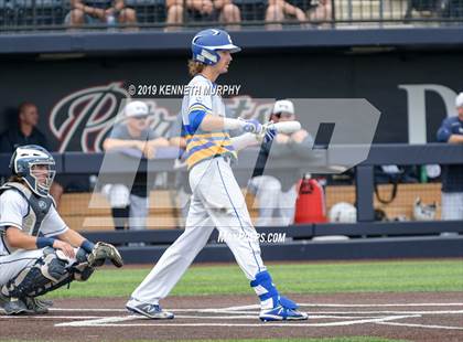 Thumbnail 2 in Corsicana vs. Lone Star Game 3 (UIL 5A Regional Semifinal) photogallery.