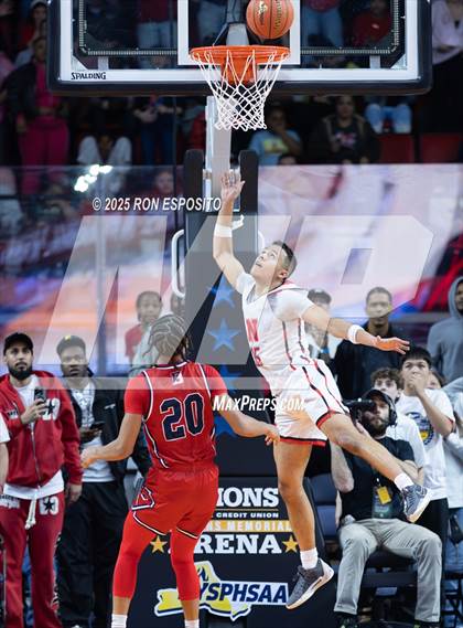 Thumbnail 3 in Binghamton vs  Niskayuna (NYSPHSAA Class AA Championship) photogallery.