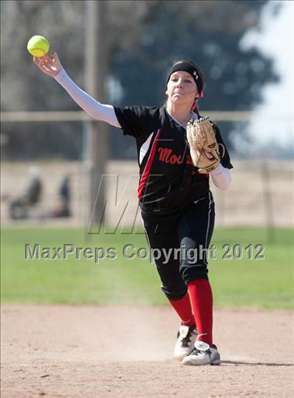 Thumbnail 1 in Weston Ranch vs. Modesto photogallery.