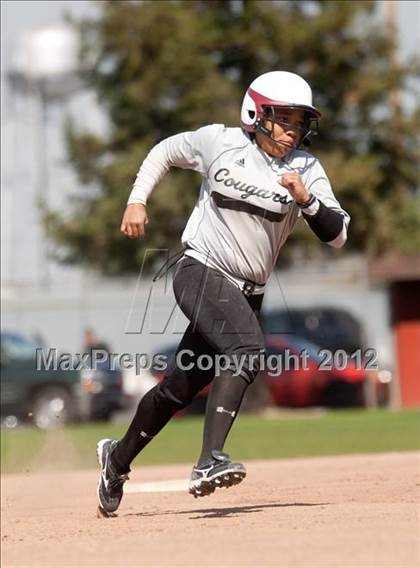 Thumbnail 3 in Weston Ranch vs. Modesto photogallery.