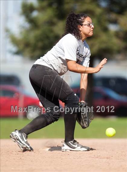 Thumbnail 3 in Weston Ranch vs. Modesto photogallery.