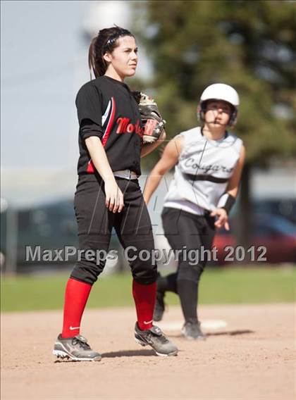 Thumbnail 3 in Weston Ranch vs. Modesto photogallery.