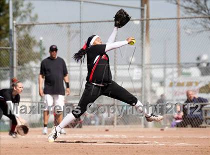 Thumbnail 3 in Weston Ranch vs. Modesto photogallery.
