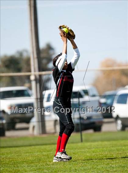 Thumbnail 2 in Weston Ranch vs. Modesto photogallery.