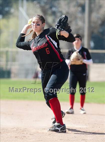 Thumbnail 2 in Weston Ranch vs. Modesto photogallery.