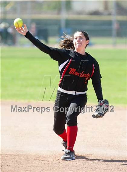 Thumbnail 2 in Weston Ranch vs. Modesto photogallery.