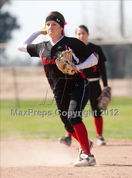 Thumbnail 2 in Weston Ranch vs. Modesto photogallery.