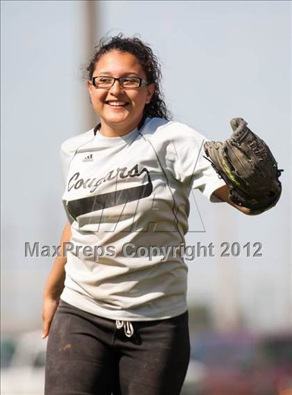 Thumbnail 2 in Weston Ranch vs. Modesto photogallery.