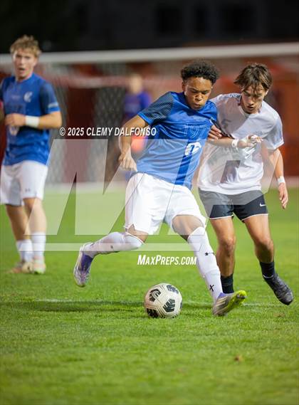 Thumbnail 2 in Chatfield @ Columbine photogallery.