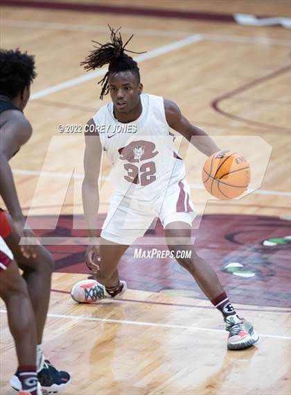 Thumbnail 3 in Woodward Academy vs Warner Robins (GHSAA 5A Round 1 Playoff) photogallery.