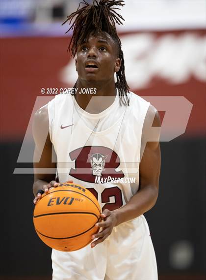Thumbnail 1 in Woodward Academy vs Warner Robins (GHSAA 5A Round 1 Playoff) photogallery.