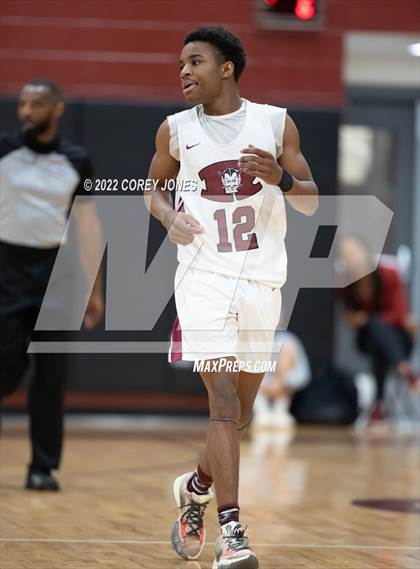Thumbnail 1 in Woodward Academy vs Warner Robins (GHSAA 5A Round 1 Playoff) photogallery.
