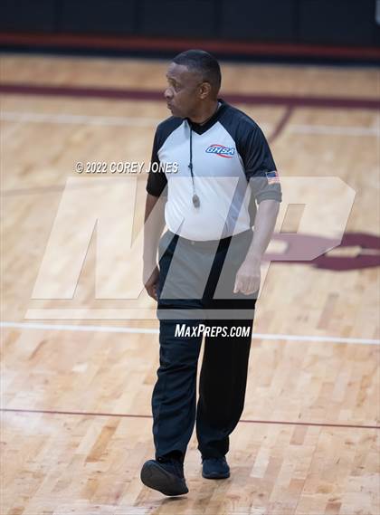 Thumbnail 3 in Woodward Academy vs Warner Robins (GHSAA 5A Round 1 Playoff) photogallery.