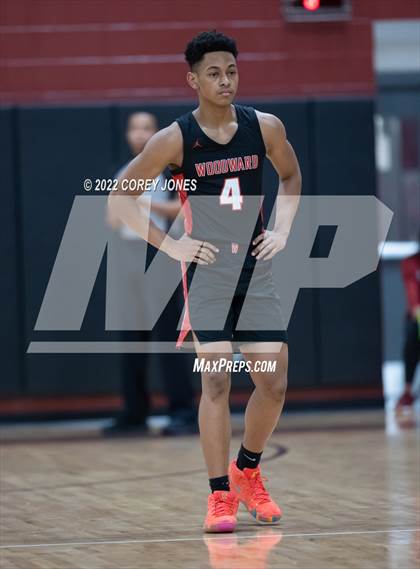Thumbnail 3 in Woodward Academy vs Warner Robins (GHSAA 5A Round 1 Playoff) photogallery.