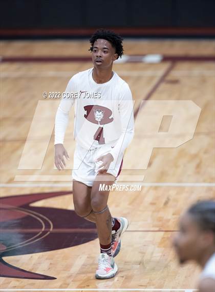 Thumbnail 3 in Woodward Academy vs Warner Robins (GHSAA 5A Round 1 Playoff) photogallery.