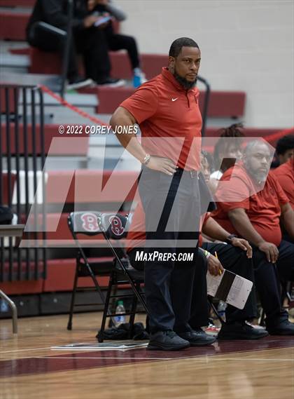 Thumbnail 2 in Woodward Academy vs Warner Robins (GHSAA 5A Round 1 Playoff) photogallery.