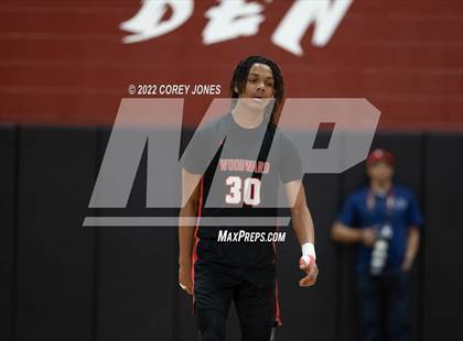 Thumbnail 3 in Woodward Academy vs Warner Robins (GHSAA 5A Round 1 Playoff) photogallery.